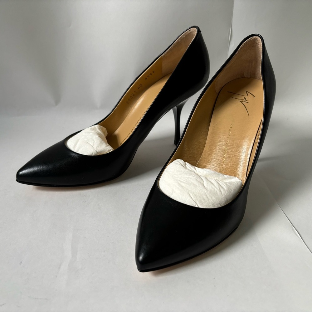 Giuseppe Zanotti Design black leather pumps - size 40 - NIB